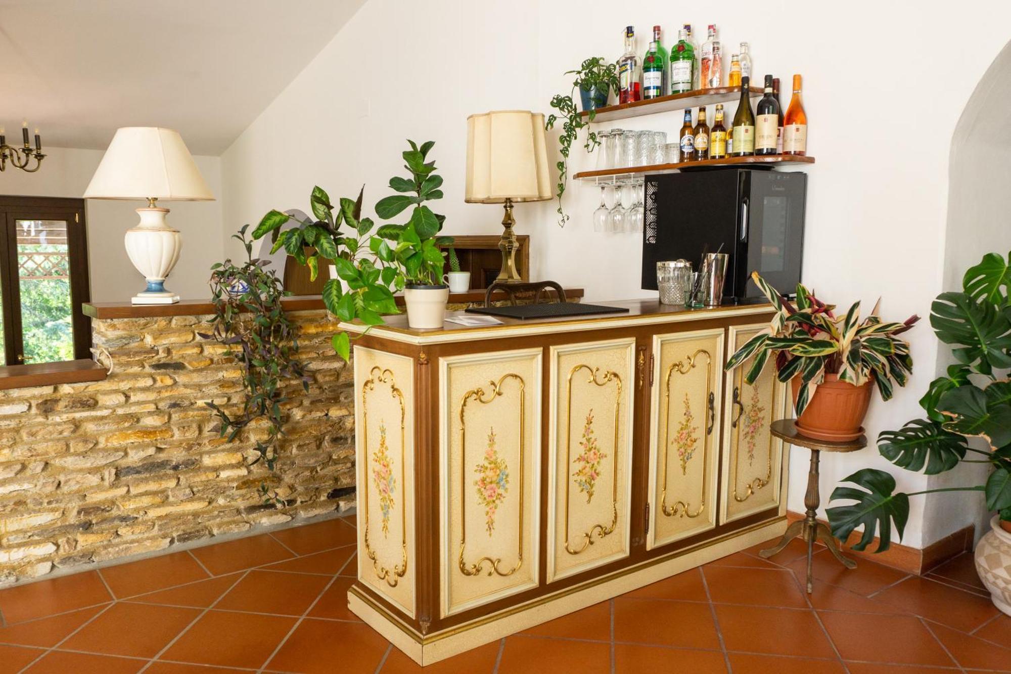Villa Nerone B&B Lorenzana エクステリア 写真